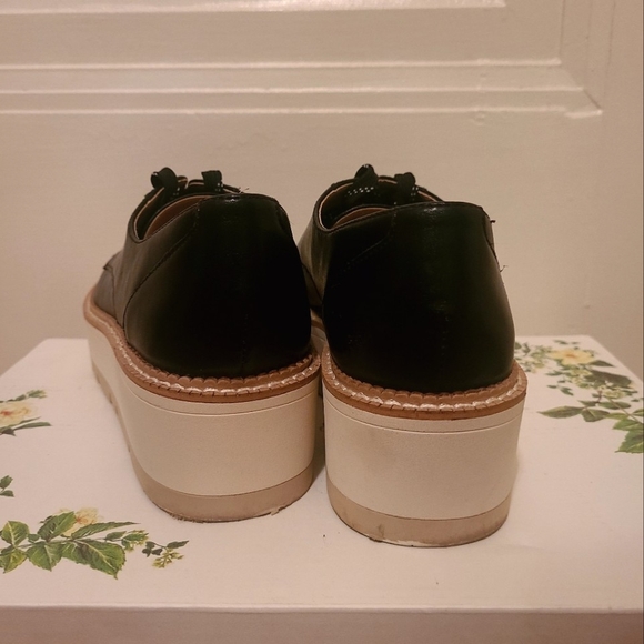 Chelsea & Violet Irena Lace-Up Lug Sole Platform Oxfords Size 6.5/7 - Picture 3 of 10